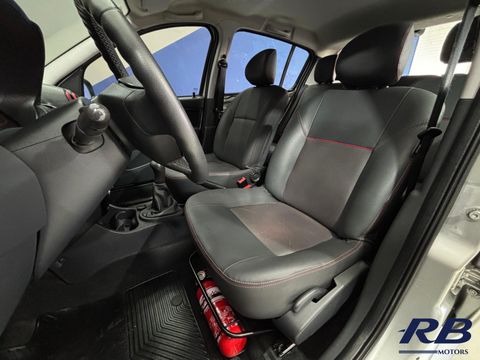 Renault SANDERO STEPWAY Hi-Power 1.6 8V 5p