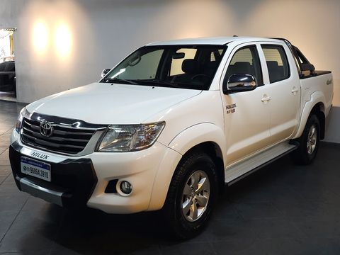 Toyota Hilux CD SRV 4x4 2.7 Flex 16V Aut.
