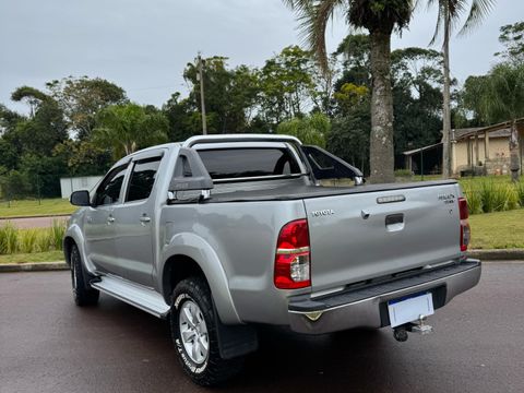 Toyota Hilux CD SRV 4x2 2.7 Flex 16V Aut.