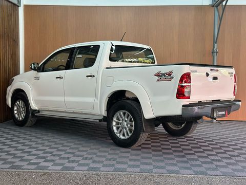 Toyota Hilux CD SRV D4-D 4x4 3.0 TDI Diesel Aut