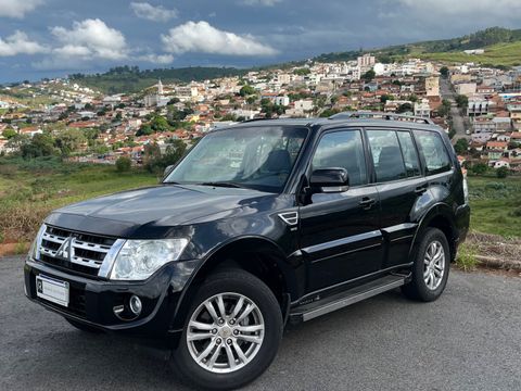 Mitsubishi Pajero HPE Full 3.2 4x4 T.I.Dies. 5p Aut