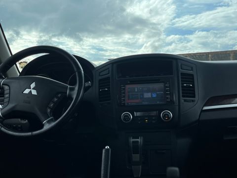 Mitsubishi Pajero HPE Full 3.2 4x4 T.I.Dies. 5p Aut
