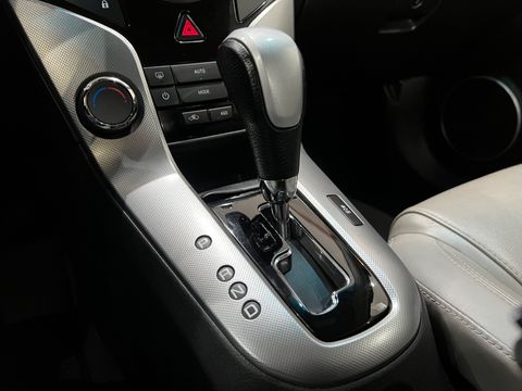 Chevrolet CRUZE LTZ 1.8 16V FlexPower 4p Aut.
