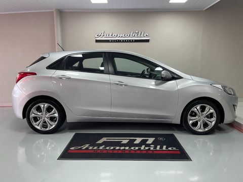 Hyundai i30 1.8 16V Aut. 5p