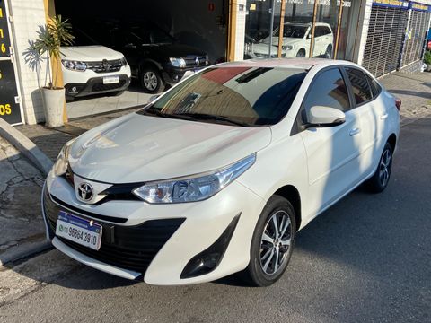 Toyota YARIS XL Live Sedan 1.5 Flex 16V 4p Aut.