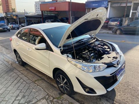Toyota YARIS XL Live Sedan 1.5 Flex 16V 4p Aut.