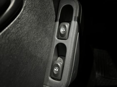 Renault Clio RL/ JP/Auth.1.0/1.0 Hi-Power 16V 5p