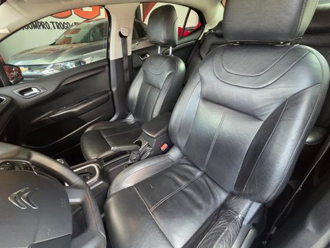 Citroën C4 LOUNGE Tendance 2.0 Flex 4p Aut.