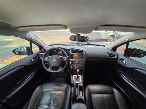 Citroën C4 LOUNGE Tendance 2.0 Flex 4p Aut.