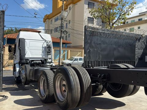 VOLKSWAGEN 24-280 E Constel. 8x2 2p (diesel)(E5)