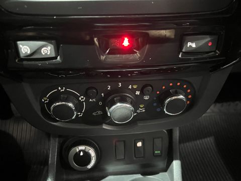 Renault DUSTER Dynamique 4x4 2.0 Hi-Flex 16V Mec