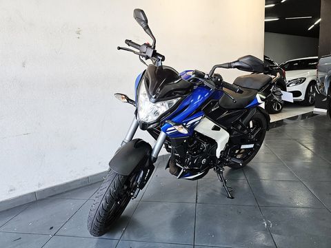 BAJAJ DOMINAR 200