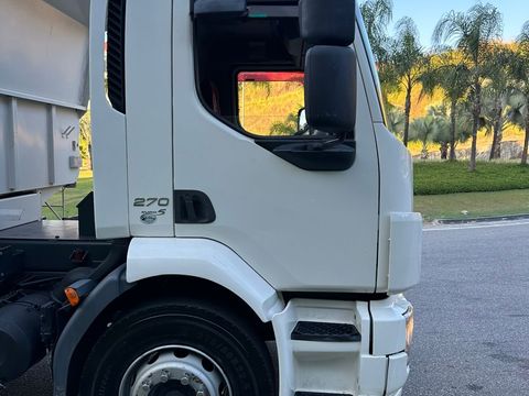 VOLVO VM 270 6x2 2p (diesel) (E5)