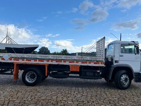 VOLKSWAGEN 15-180 E Constellation 2p (diesel)