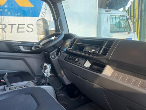 VOLKSWAGEN 13-180 Delivery 6x2 2p (diesel)(E5)