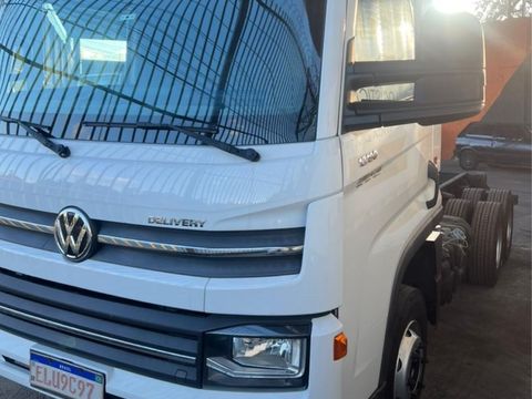 VOLKSWAGEN 13-180 Delivery 6x2 2p (diesel)(E5)
