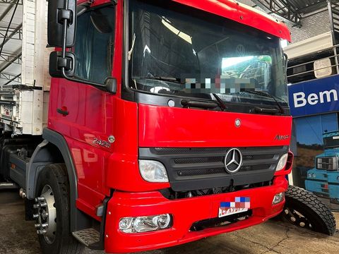 MERCEDES-BENZ Atego 2425 3-Eixos 2p (diesel)
