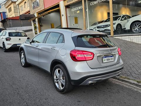 Mercedes GLA 200 Vision 1.6/1.6 TB 16V Flex Aut.