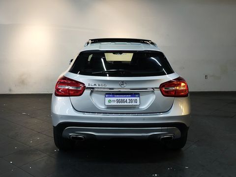 Mercedes GLA 200 Vision 1.6/1.6 TB 16V Flex Aut.