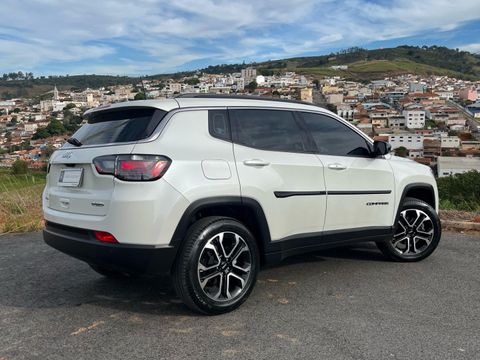 Jeep COMPASS LONG. T270 1.3 TB 4x2 Flex Aut.