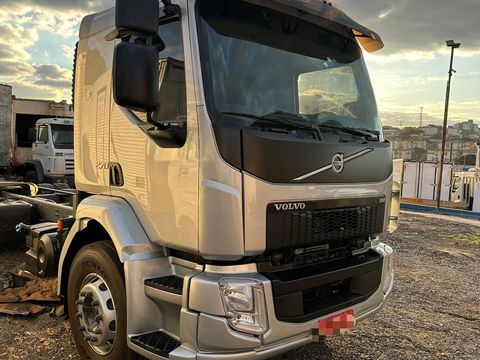 VOLVO VM 270 6x2 2p (diesel) (E5)