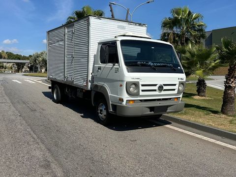 VOLKSWAGEN 8-150 E Delivery 2p (diesel)