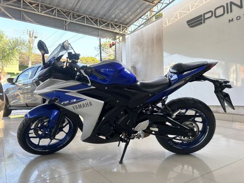 YAMAHA YZF R-3 321/ABS