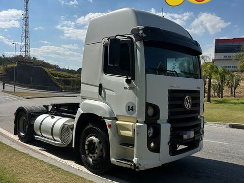 VOLKSWAGEN 19-320 E Constellation Titan Tractor 2p