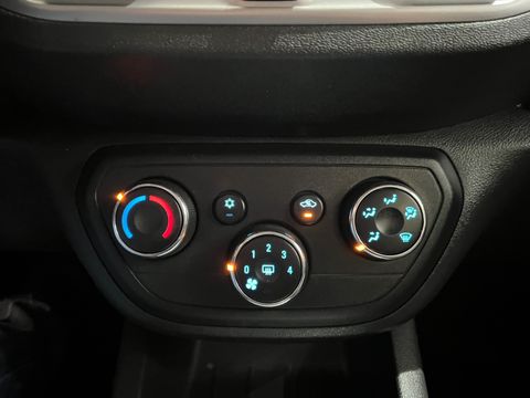 Chevrolet SPIN ACTIV 1.8 8V Econo. Flex 5p Aut.