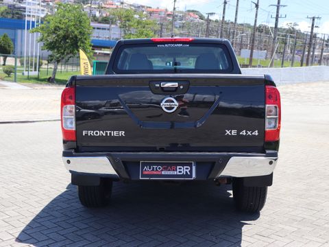 Nissan Frontier XE CD 4x4 2.3 Bi-TB Diesel Aut.