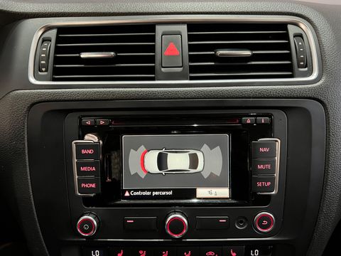 VolksWagen JETTA Comfortline 2.0 T.Flex 8V 4p Tipt.