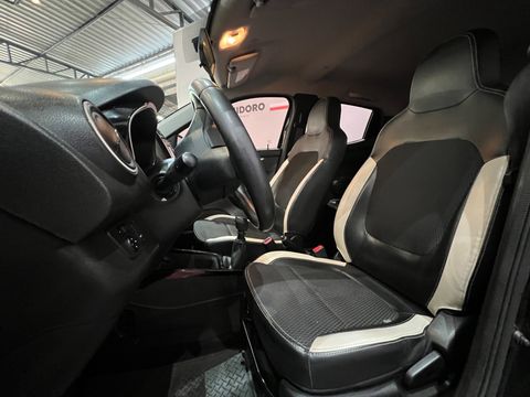 Renault KWID Intense 1.0 Flex 12V 5p Mec.