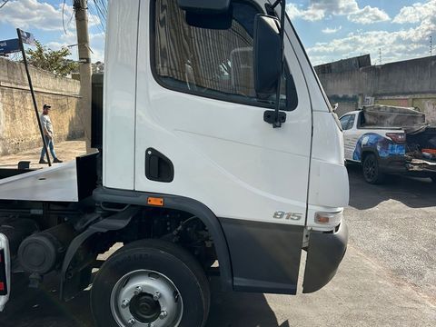 MERCEDES-BENZ Accelo 815 2p (diesel) (E5)