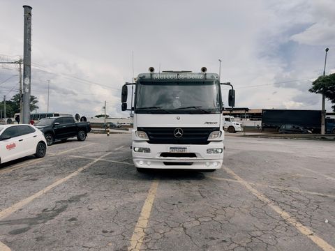 MERCEDES-BENZ Atego 2425 3-Eixos 2p (diesel)