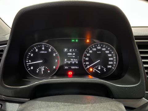 Hyundai Elantra 2.0 16V Flex Aut.