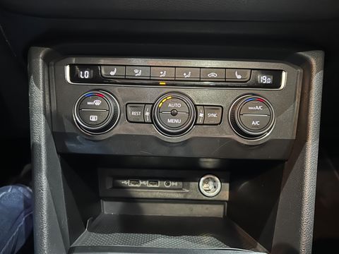 VolksWagen TIGUAN Allspac Comf 250 TSI 1.4 Flex