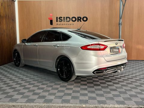 Ford Fusion Titanium 2.0 GTDI Eco. Fwd Aut.