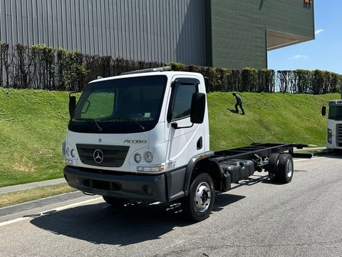 MERCEDES 815