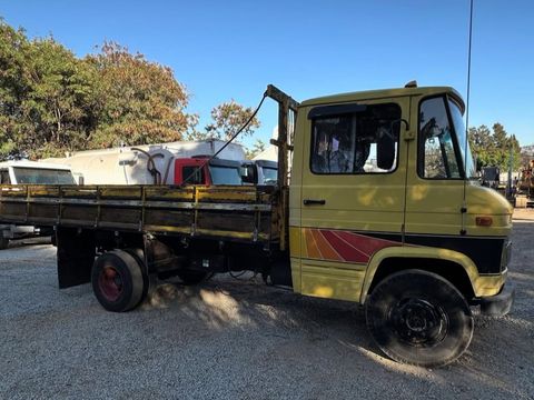 MERCEDES MB 608