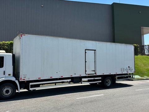 VOLKSWAGEN CONSTELLATION 13-180