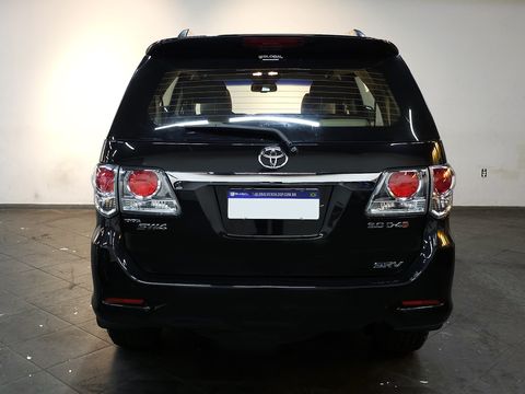 Toyota Hilux SW4 SRV D4-D 4x4 3.0 TDI Dies. Aut