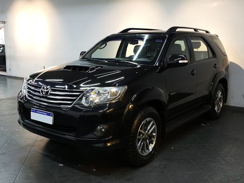 Toyota Hilux SW4 SRV D4-D 4x4 3.0 TDI Dies. Aut