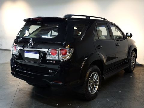 Toyota Hilux SW4 SRV D4-D 4x4 3.0 TDI Dies. Aut