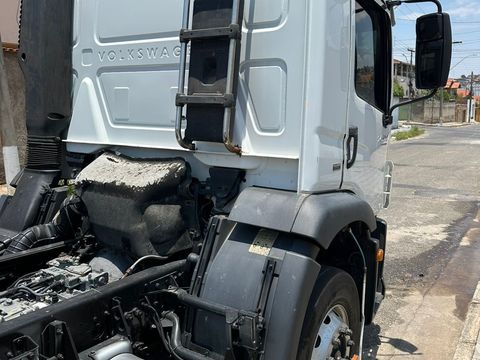 VOLKSWAGEN 24-280 E Constel. 6x2 2p (diesel)(E5)