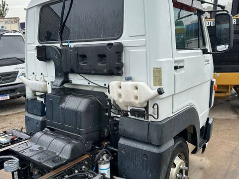 VOLKSWAGEN 10-160 E Delivery 2p (diesel)(E5)