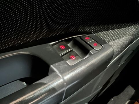 VolksWagen VOYAGE 1.6 MSI Flex 8V 4p