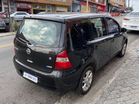 Nissan LIVINA S 1.8 16V Flex Fuel Aut.