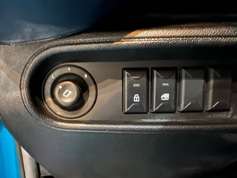 Citroën C3 First Edition 1.0 Flex 6V 5p Mec.