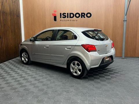 Chevrolet ONIX HATCH LT 1.4 8V FlexPower 5p Mec.