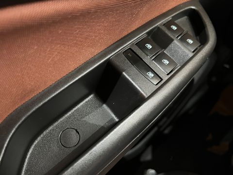 Chevrolet ONIX HATCH ACTIV 1.4 8V Flex 5p Mec.